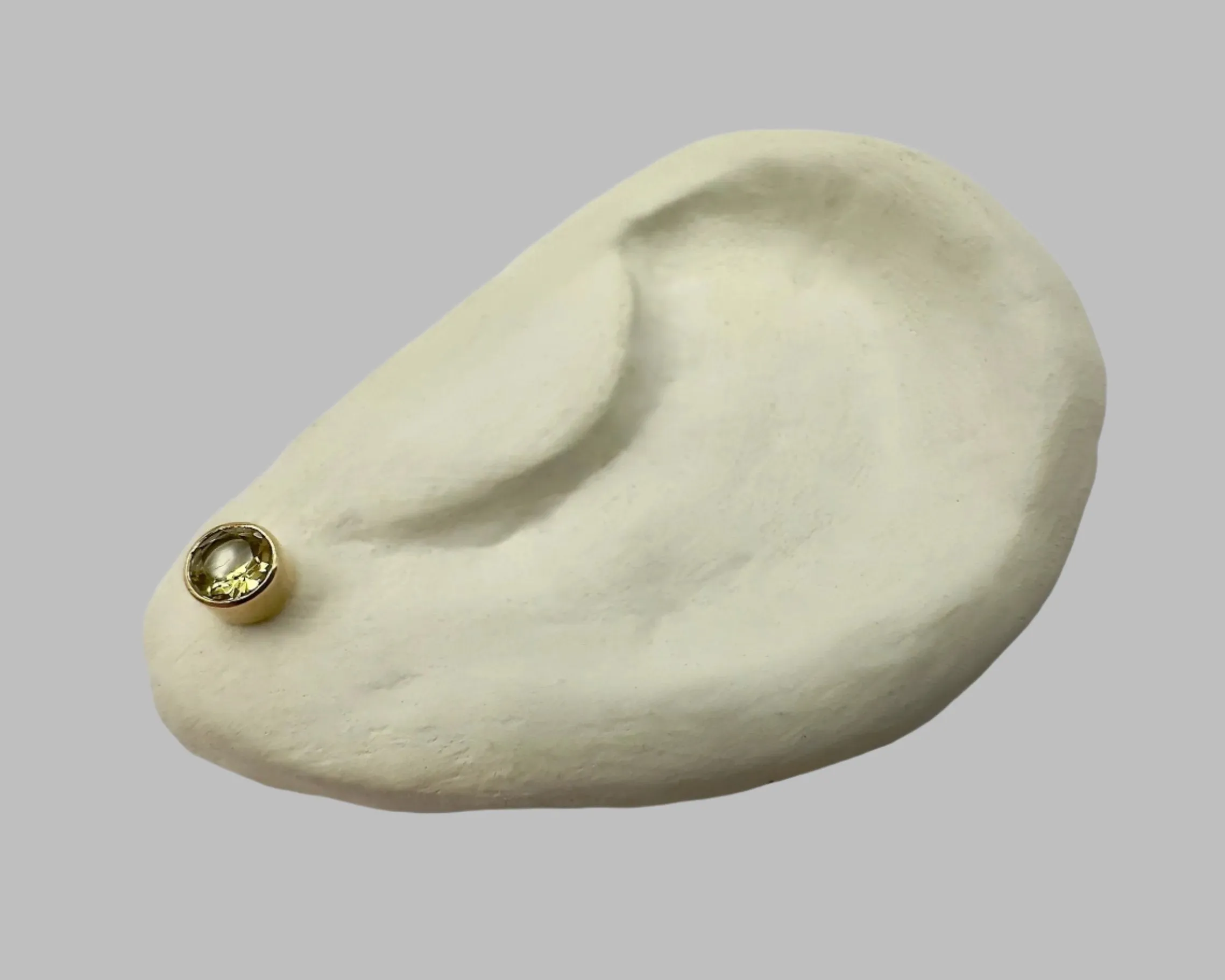 LEMON QUARTZ TUBE STUDS YELLOW GOLD