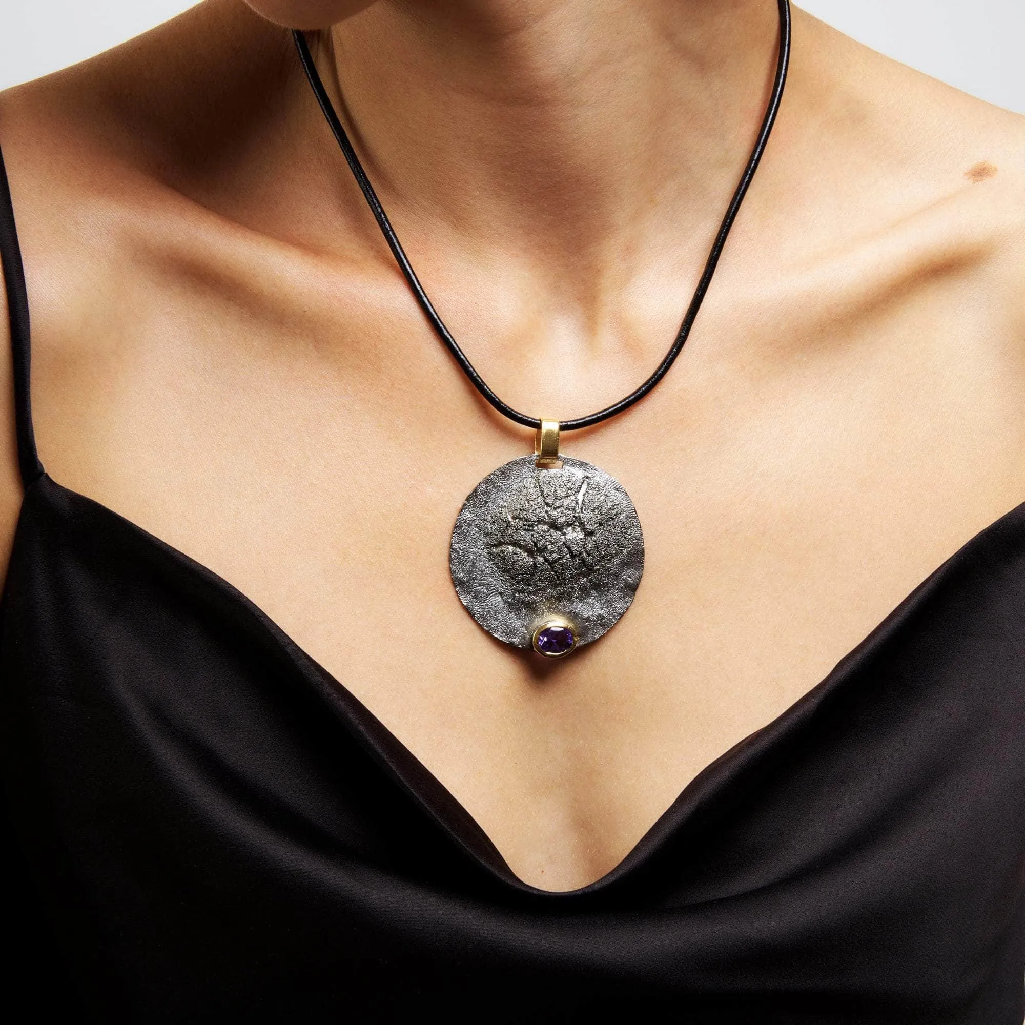 Loma Amethyst Pendant
