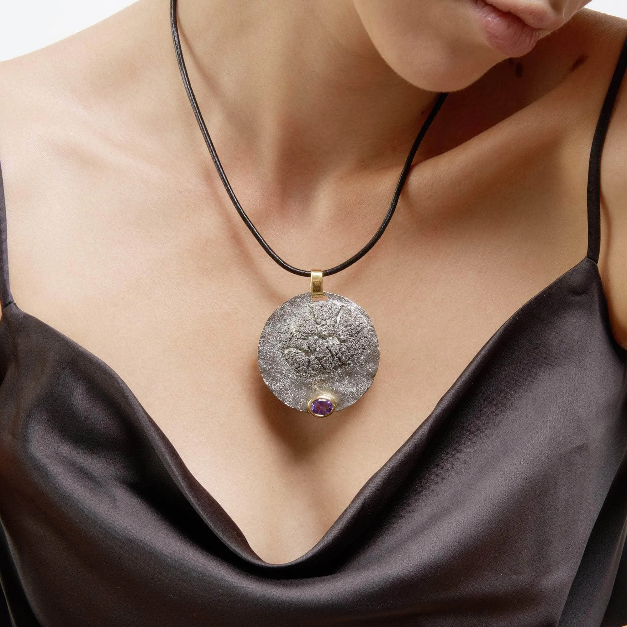 Loma Amethyst Pendant